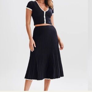 Meshki Contrast Rib Knit Midi Skirt - Black